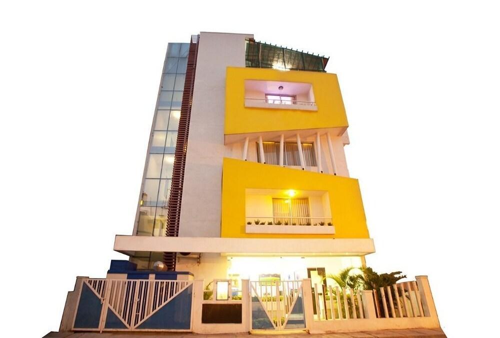העיר בנגלור Capital O 16324 Niche Suites מראה חיצוני תמונה